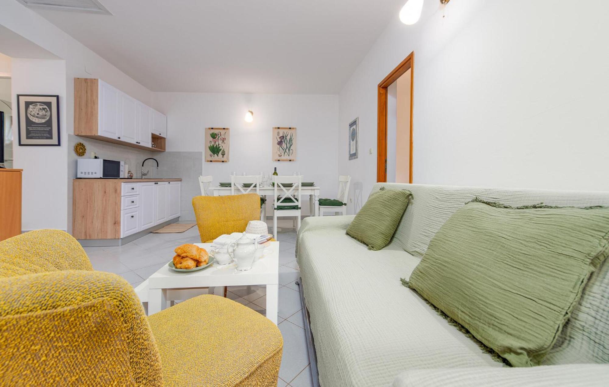 Beautiful Home In Novalja With Wifi Екстер'єр фото
