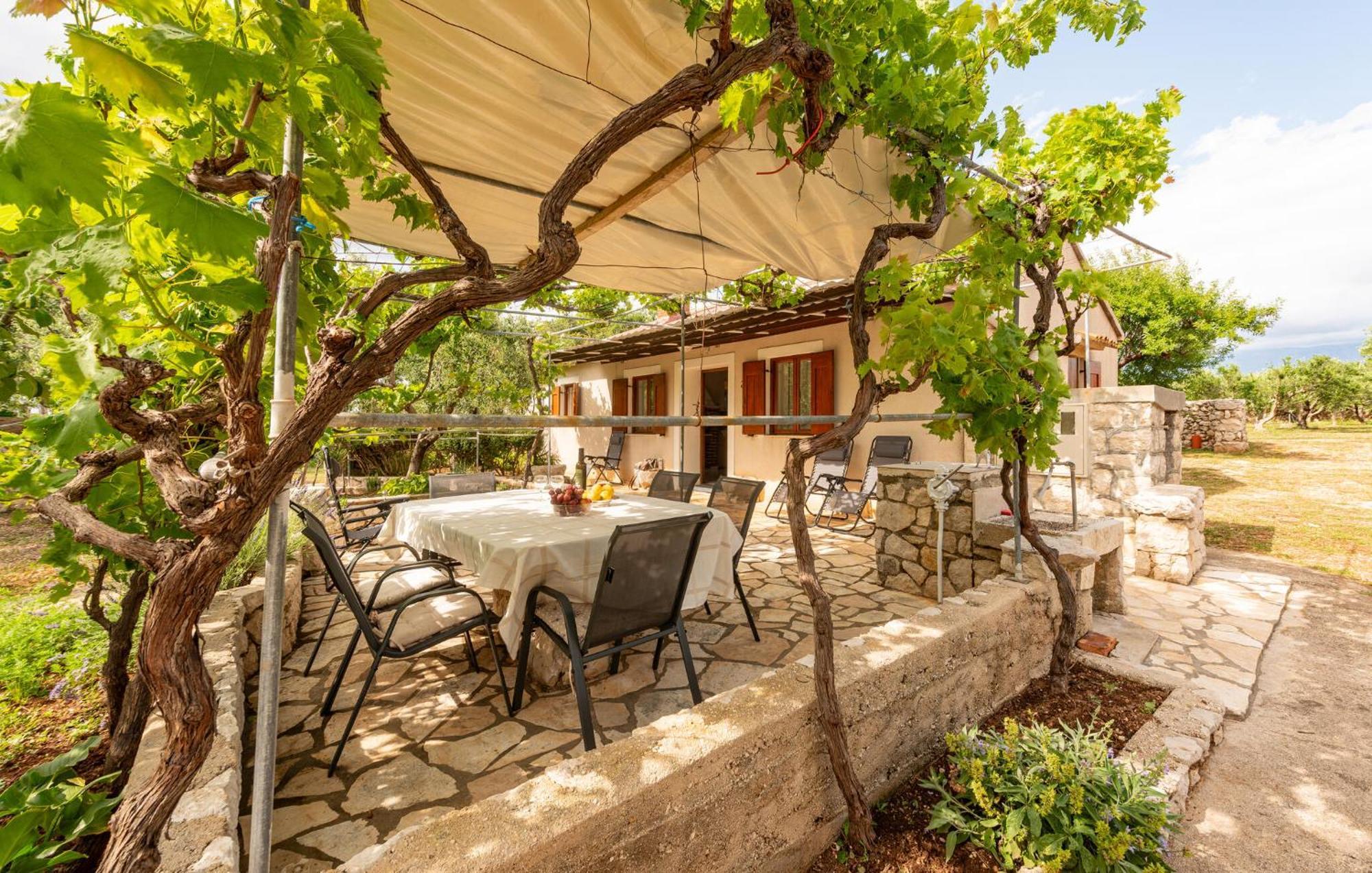Beautiful Home In Novalja With Wifi Екстер'єр фото
